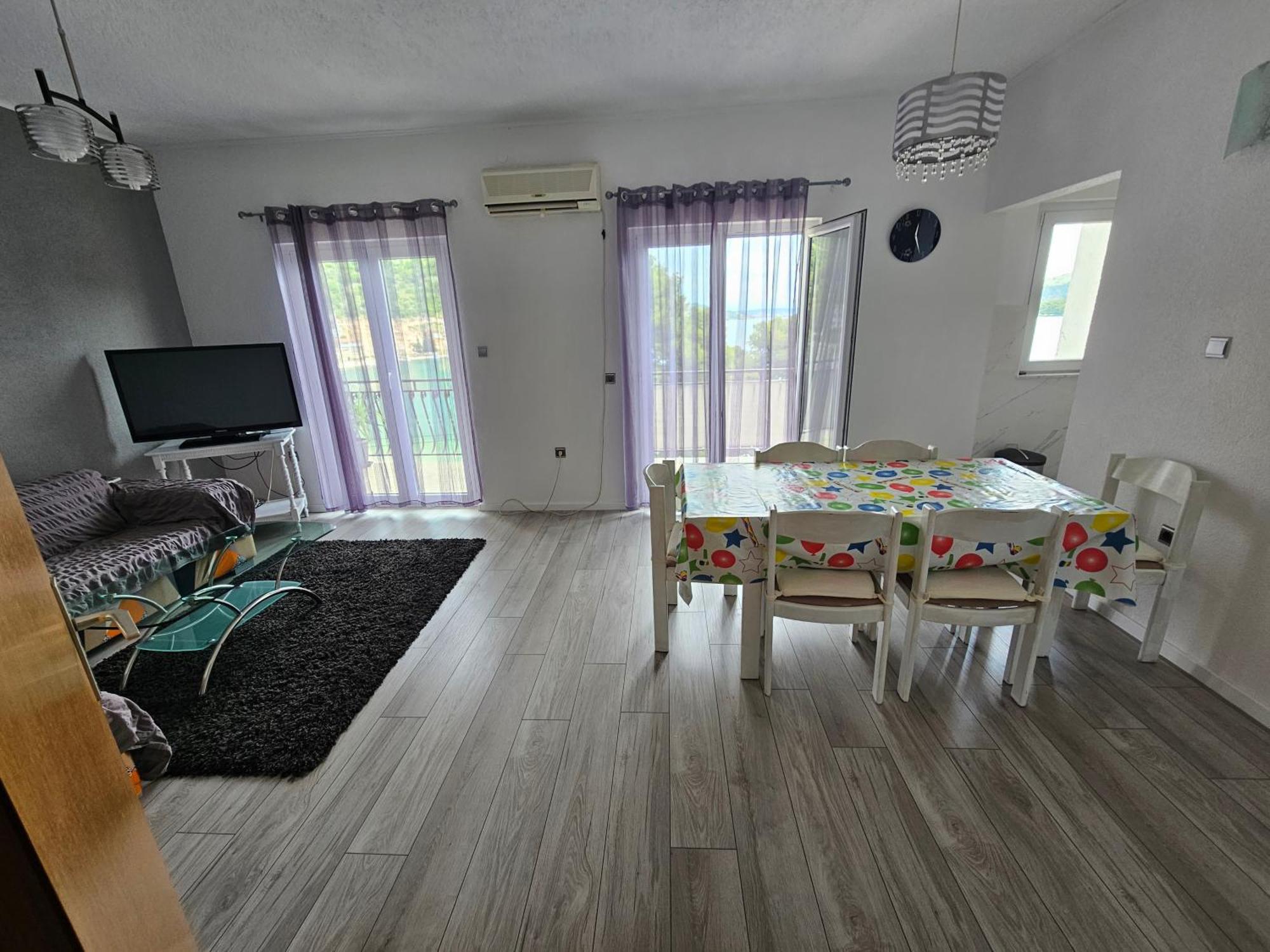 Anna Apartment Марина Екстериор снимка