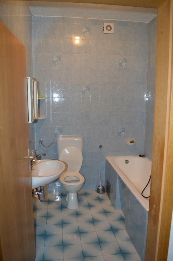 Anna Apartment Марина Екстериор снимка