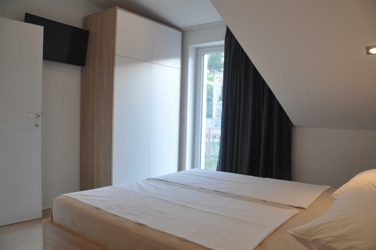 Anna Apartment Марина Екстериор снимка