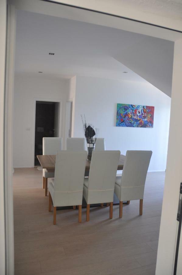 Anna Apartment Марина Екстериор снимка