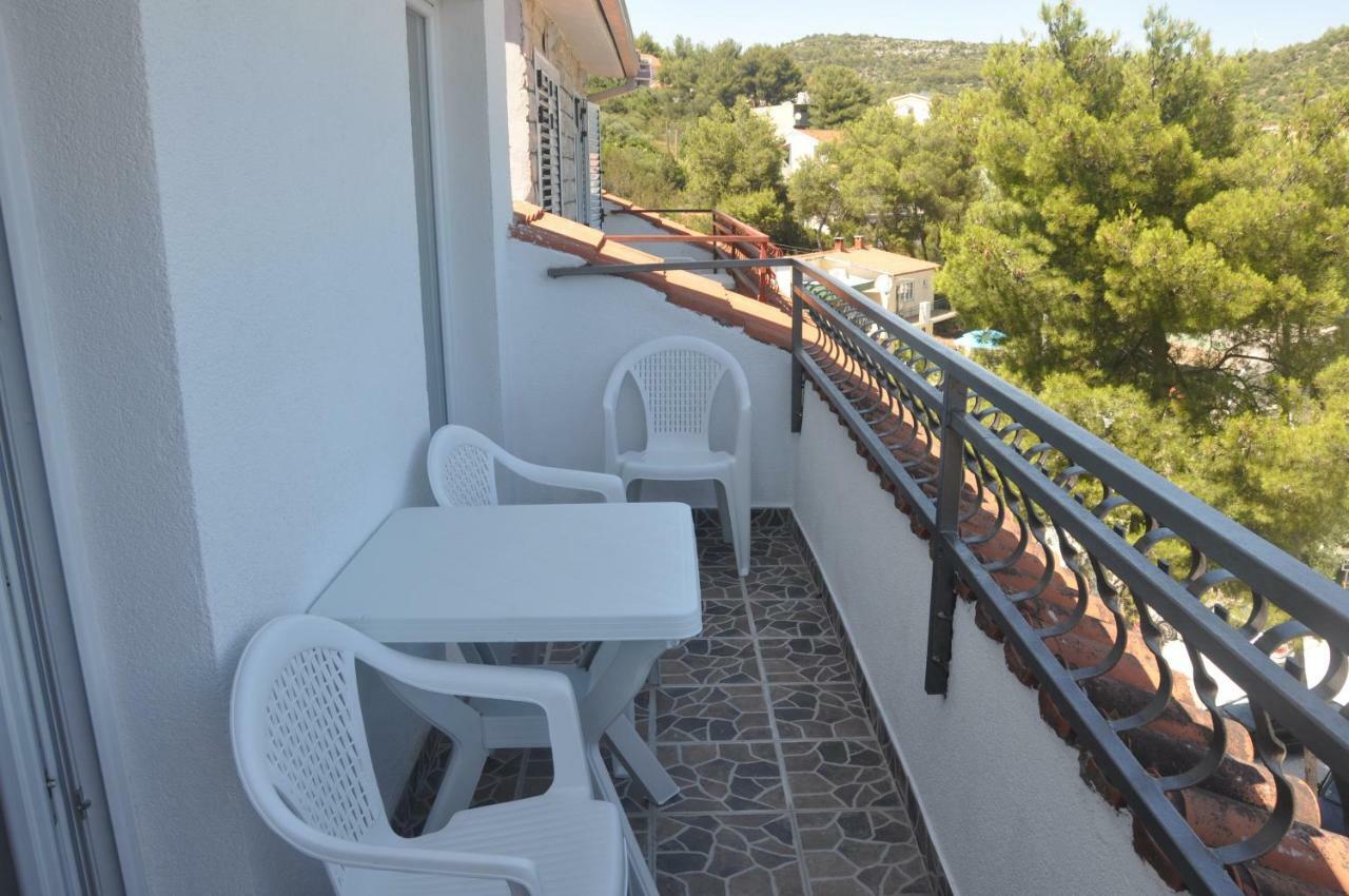 Anna Apartment Марина Екстериор снимка